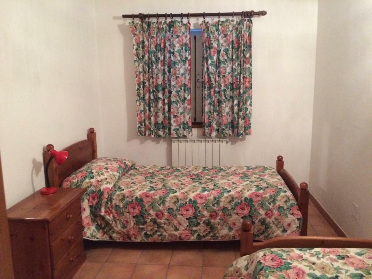 הוילה פסקאסרולי Casa Con Giardino מראה חיצוני תמונה