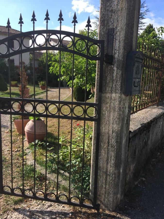 הוילה פסקאסרולי Casa Con Giardino מראה חיצוני תמונה