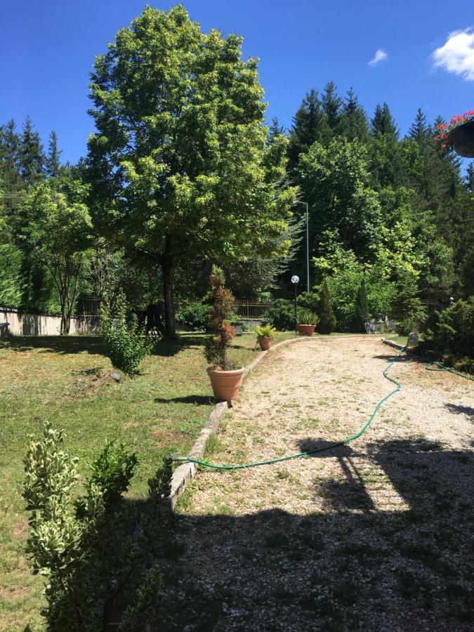 הוילה פסקאסרולי Casa Con Giardino מראה חיצוני תמונה