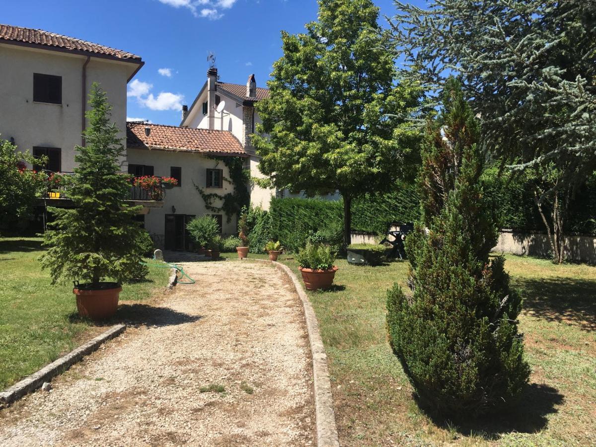 הוילה פסקאסרולי Casa Con Giardino מראה חיצוני תמונה